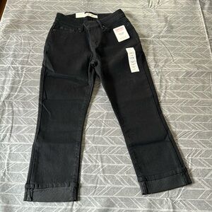 Women’s Signature Levi Strauss midrise Capri